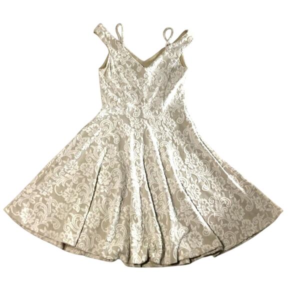Blue Rain Fit & Flare Mini Dress Women's Size Medium Beige Floral Off Shoulder - Picture 1 of 7
